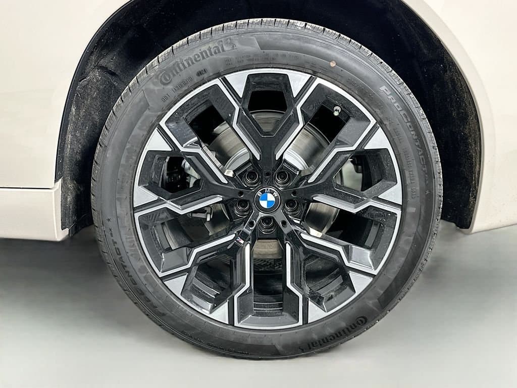 2025 BMW X3 - Image 23