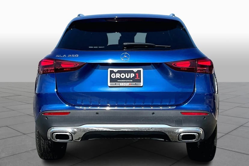 2025 Mercedes-Benz GLA 250 - Image 5