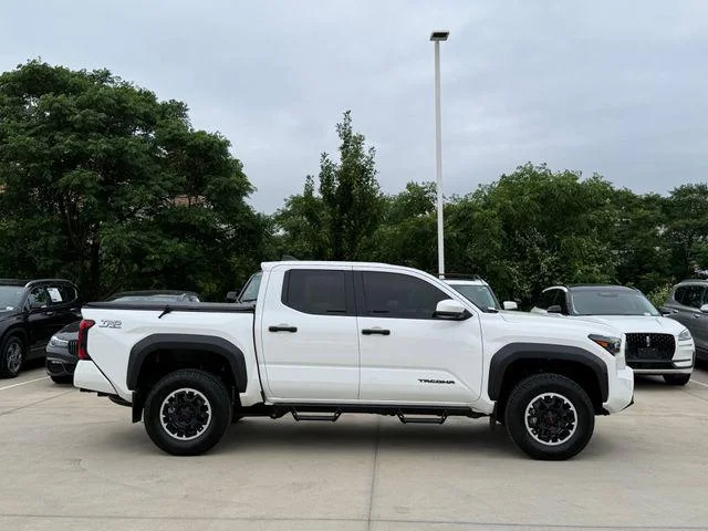 2024 Toyota Tacoma - Image 31