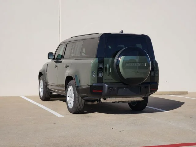 2026 Land Rover Defender 130 - Image 3