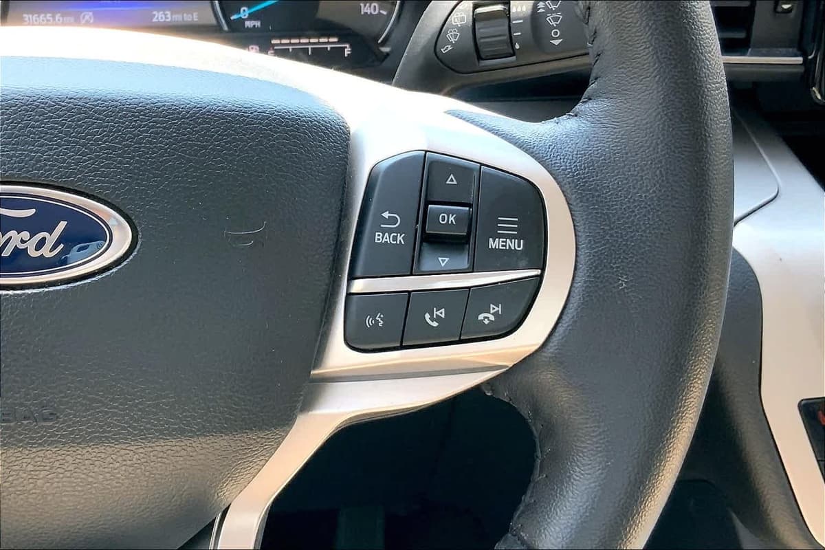 2023 Ford Explorer - Image 23