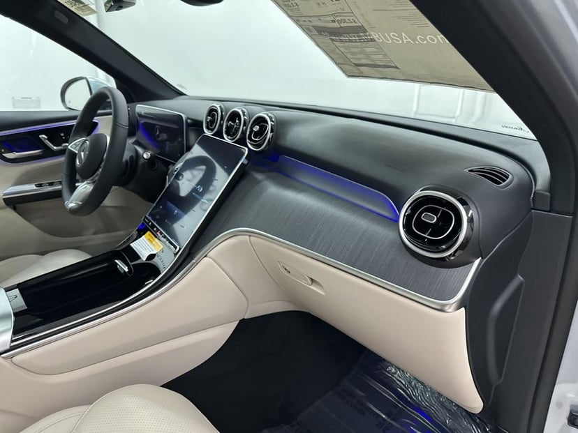 2026 Mercedes-Benz GLC - Image 26