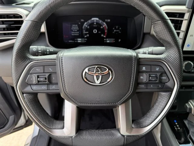 2025 Toyota Tundra - Image 12