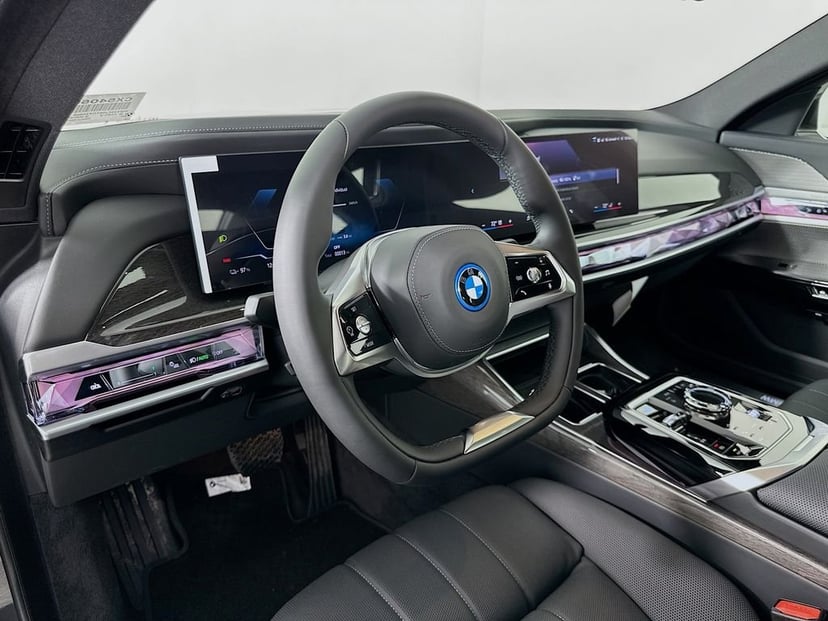 2026 BMW i7 - Image 9