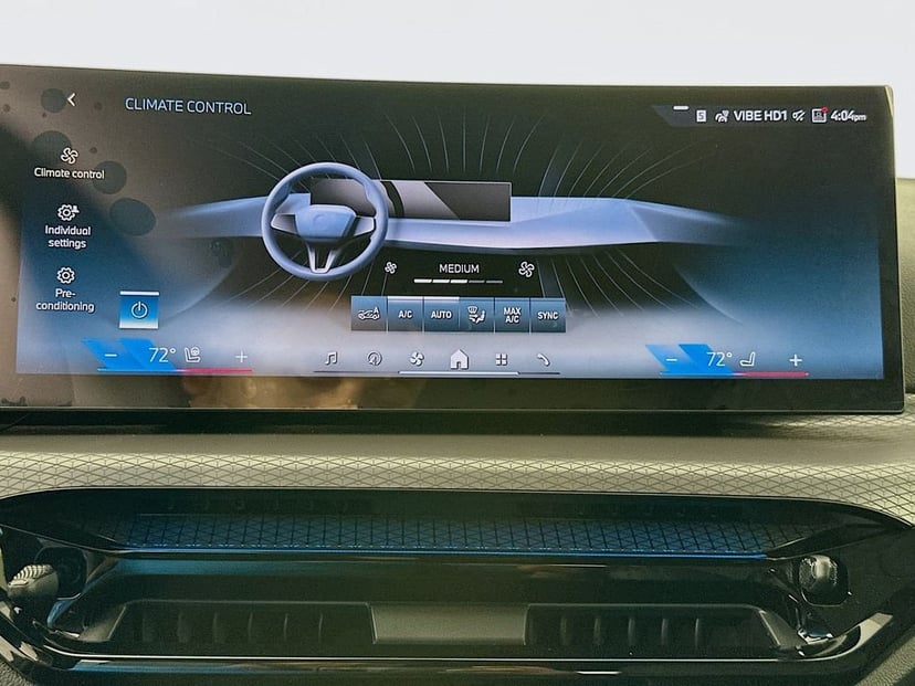 2026 BMW i4 - Image 14