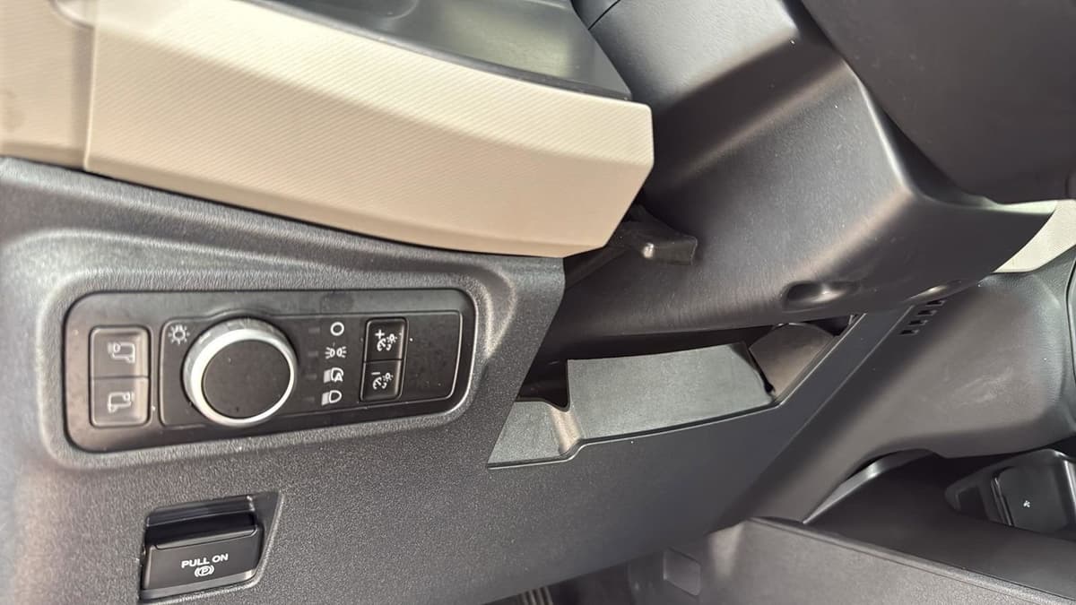 2023 Ford Bronco - Image 18