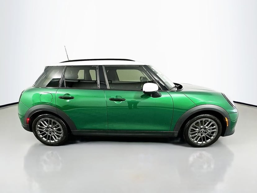 2025 MINI Cooper - Image 3