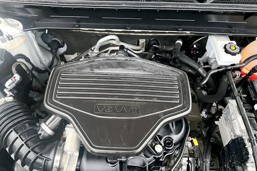 2023 GMC Acadia - Image 32