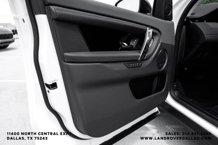 2025 Land Rover Discovery Sport - Image 33