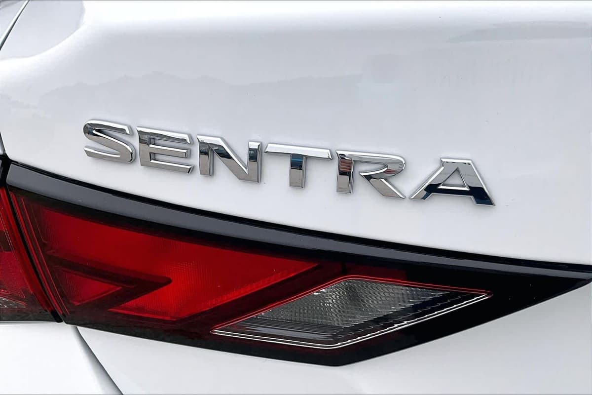 2025 Nissan Sentra - Image 10