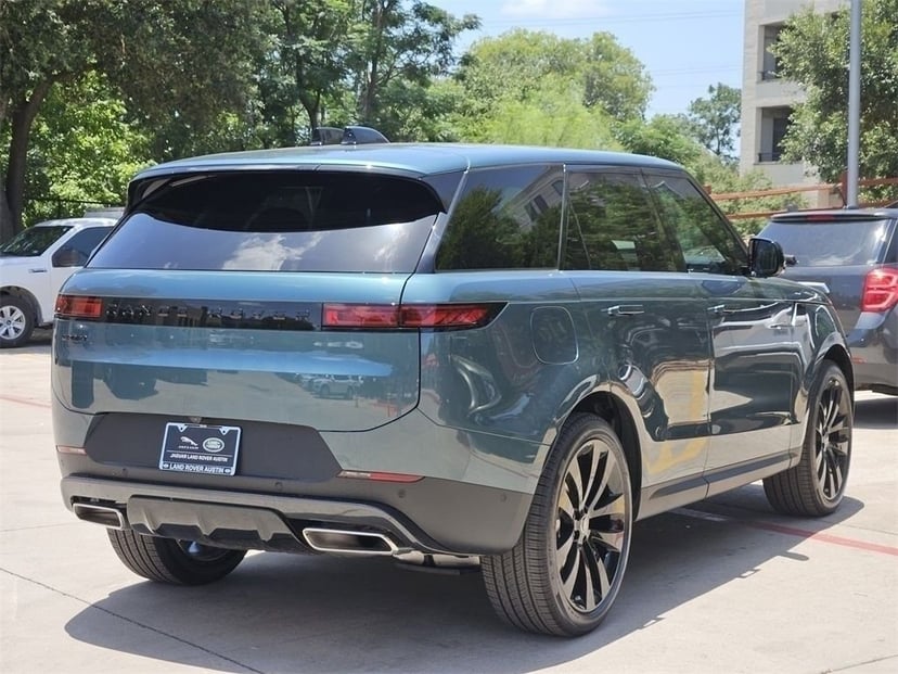 2025 Land Rover Range Rover Sport - Image 3