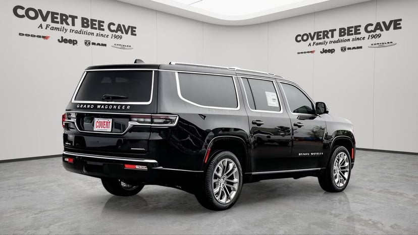 2023 Jeep Grand Wagoneer L - Image 3