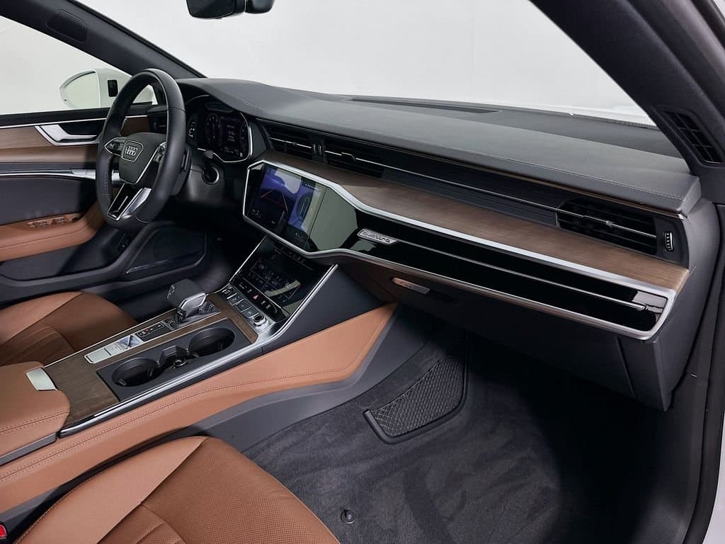 2024 Audi A7 - Image 30