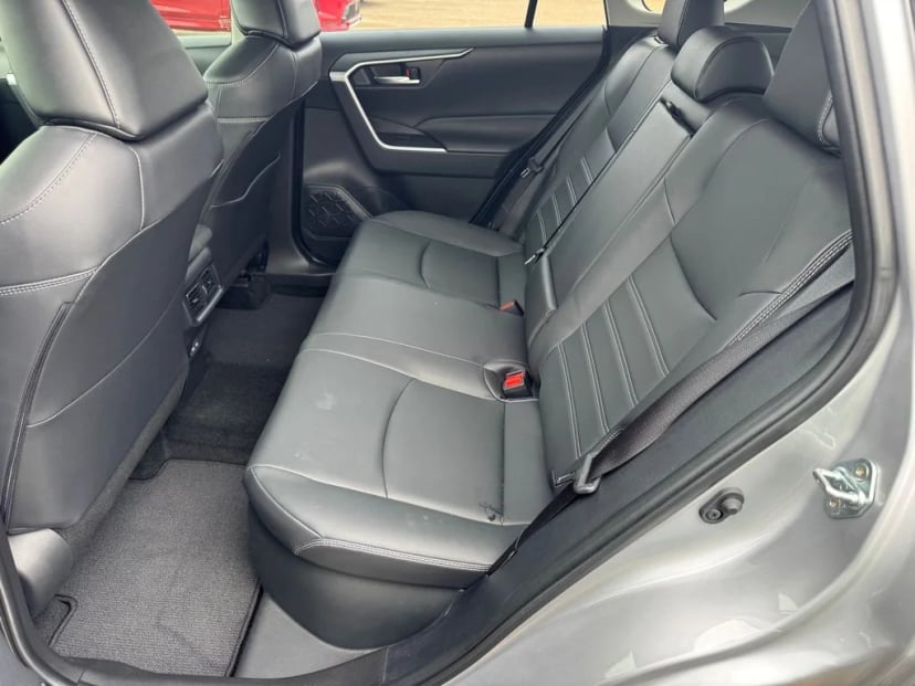 2025 Toyota RAV4 Hybrid - Image 19