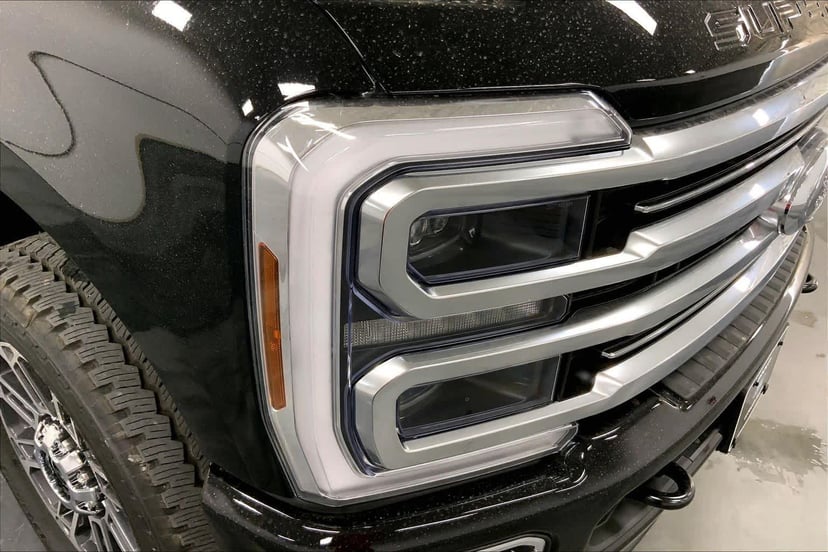2026 Ford Super Duty - Image 13