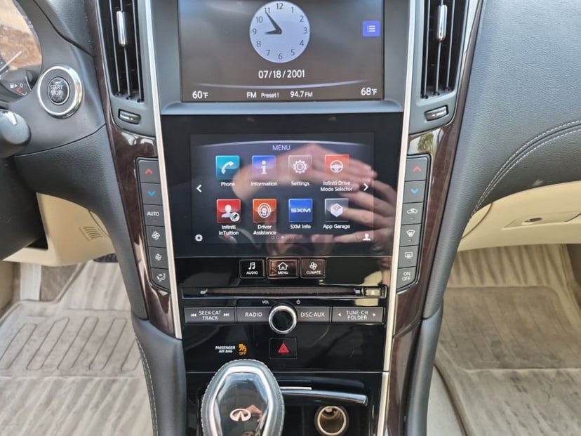 2019 Infiniti Q50 - Image 39