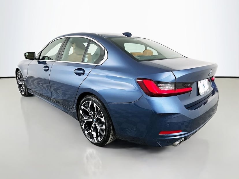 2025 BMW 3 Series - Image 7