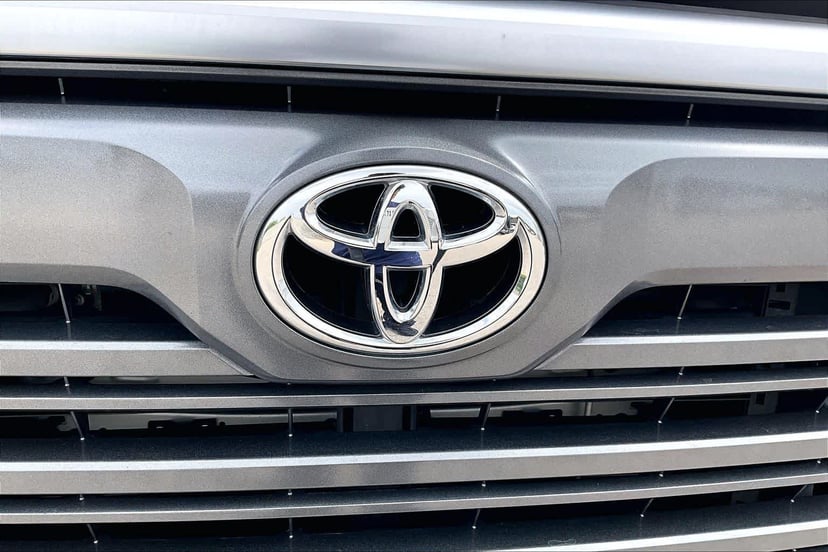 2022 Toyota Tundra - Image 30