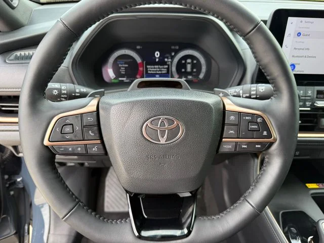 2025 Toyota Grand Highlander Hybrid - Image 15