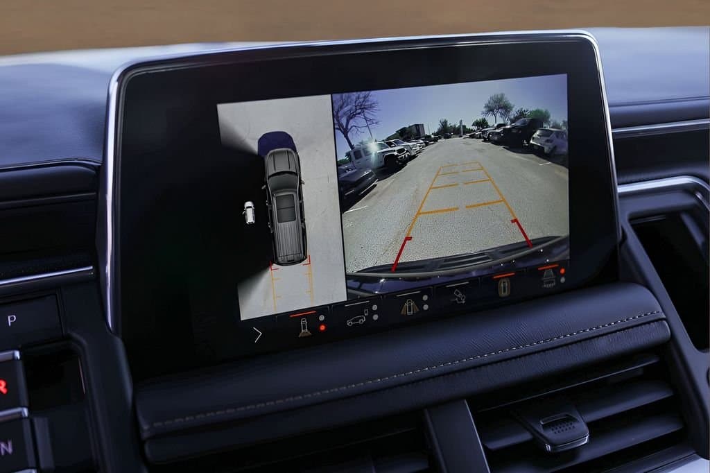 2022 GMC Yukon - Image 17