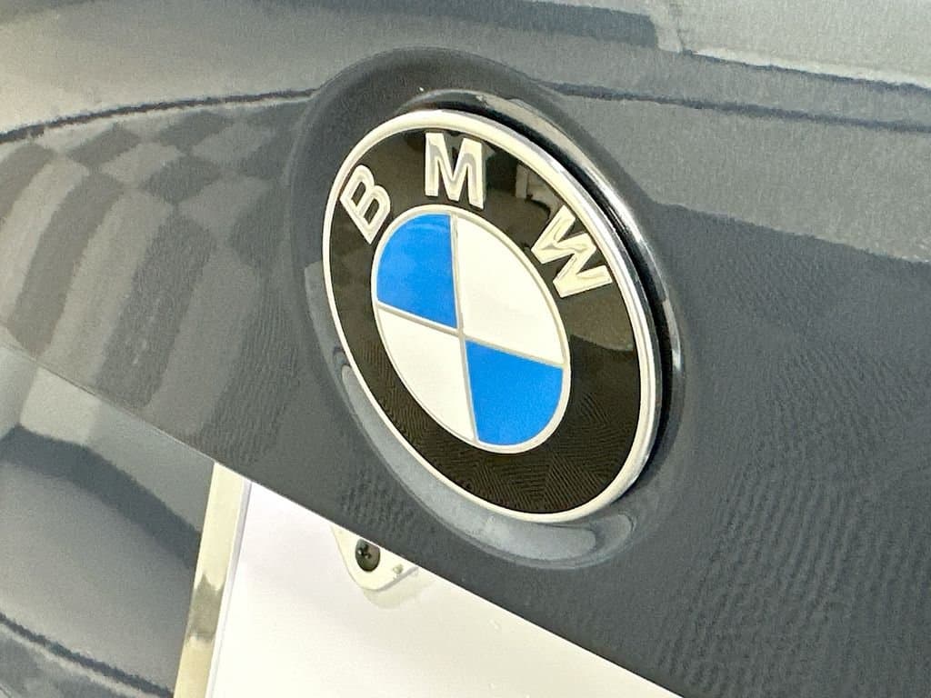 2026 BMW 3 Series - Image 22