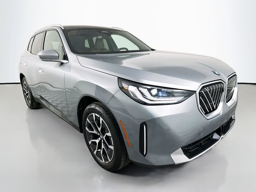 2025 BMW X3 - Image 3