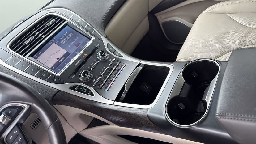 2020 Lincoln Nautilus - Image 21