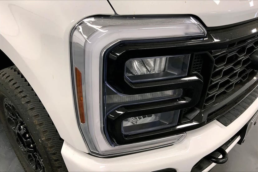 2026 Ford Super Duty - Image 13