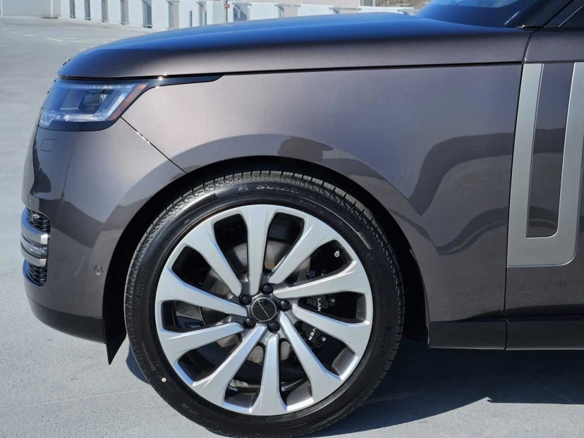 2026 LAND ROVER Range Rover - Image 9