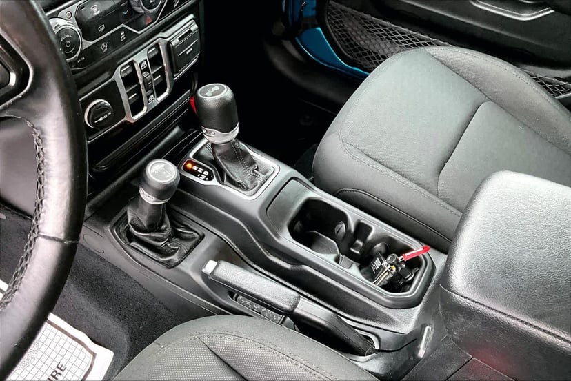 2020 Jeep Wrangler Unlimited - Image 16