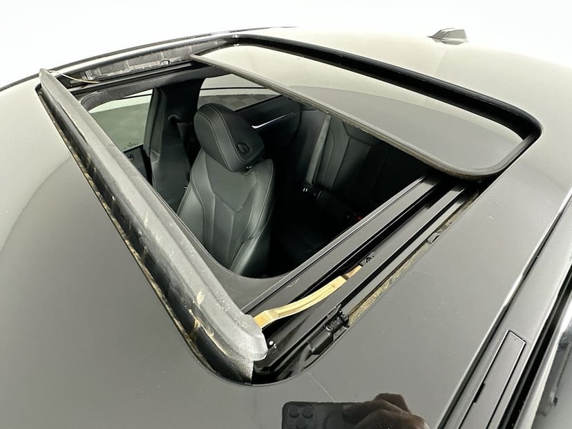 2023 BMW i4 - Image 22