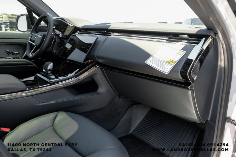 2026 Land Rover Range Rover Sport - Image 12