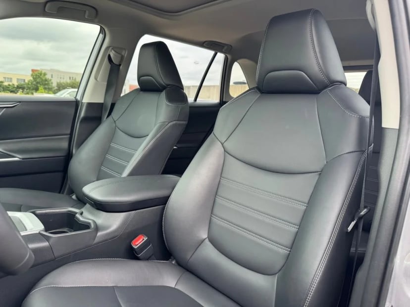 2025 Toyota RAV4 Hybrid - Image 15