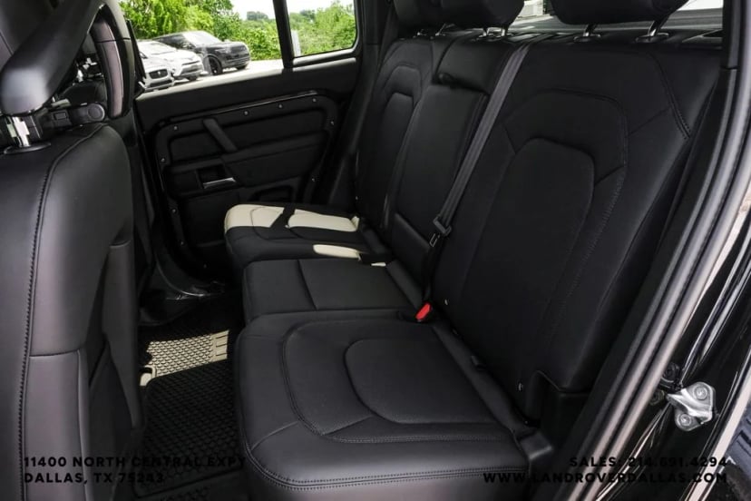 2026 Land Rover Defender 110 - Image 41