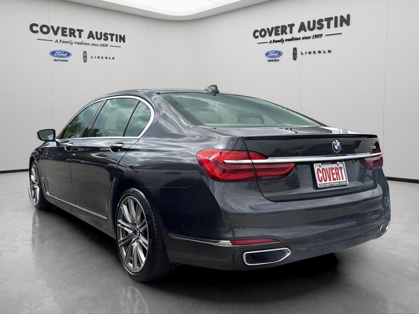 2019 BMW 7 Series - Image 3