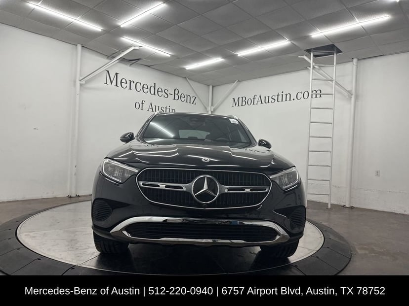 2026 Mercedes-Benz GLC - Image 2