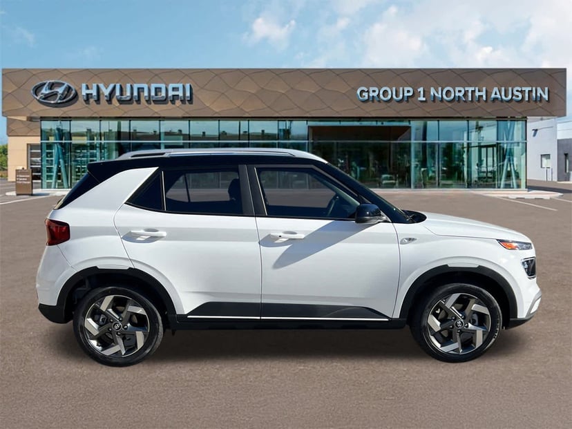 2025 Hyundai Venue - Image 4