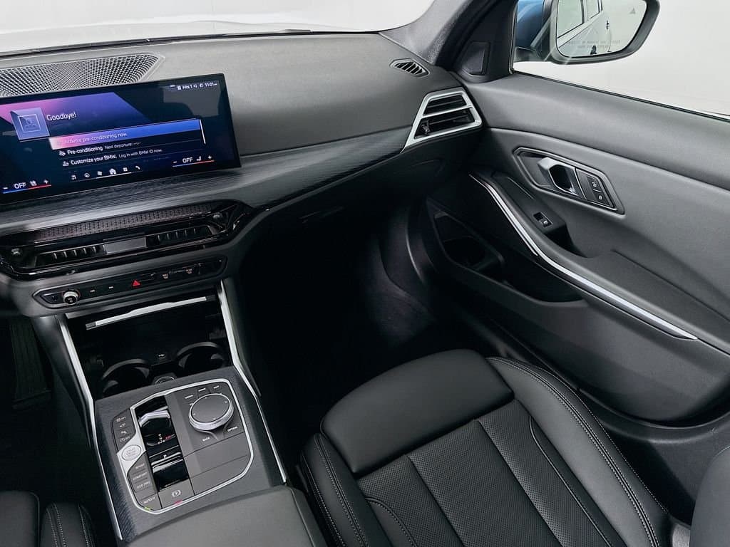 2025 BMW 3 Series - Image 24