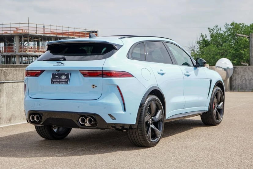 2026 Jaguar F-PACE SVR FINAL EDITION - Image 10