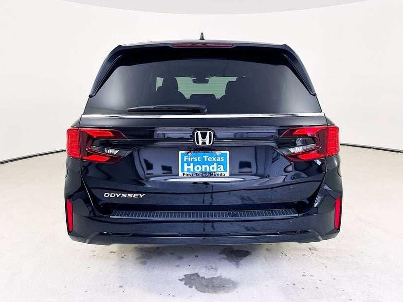 2026 Honda Odyssey - Image 7