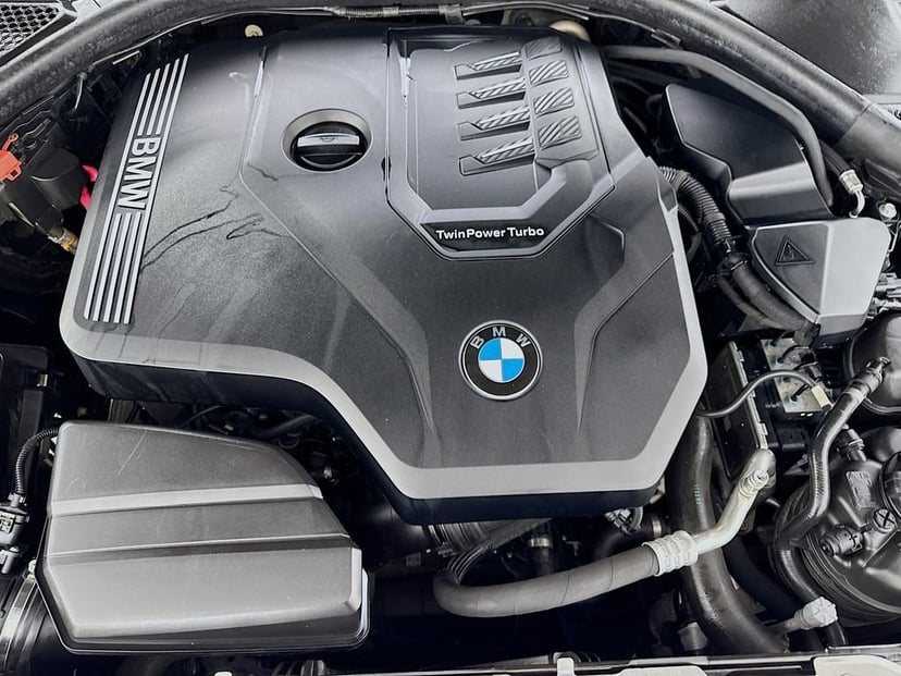 2022 BMW 3 Series - Image 42