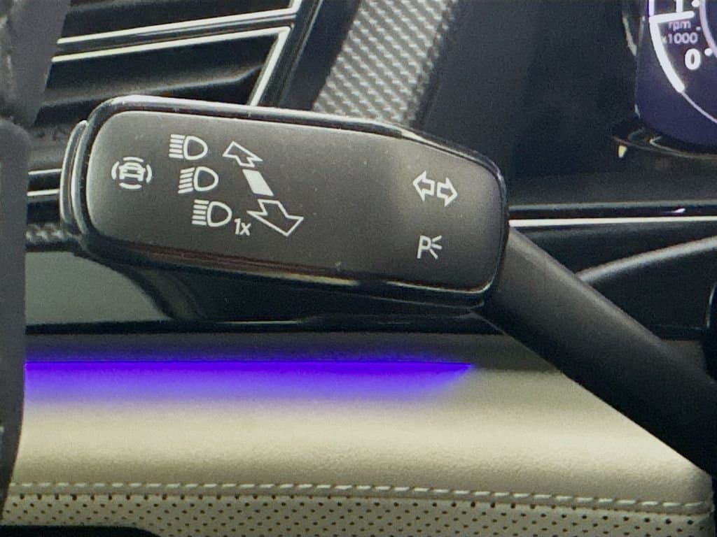 2025 VOLKSWAGEN Atlas - Image 13