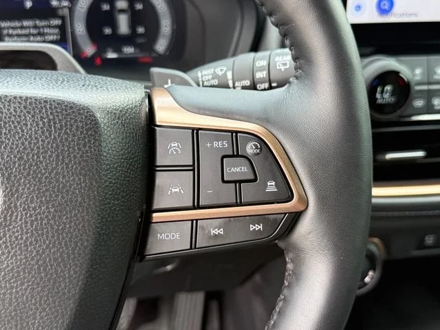 2025 Toyota Grand Highlander Hybrid - Image 13