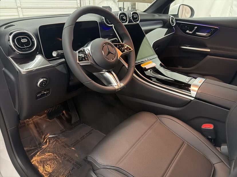 2026 Mercedes-Benz GLC - Image 12