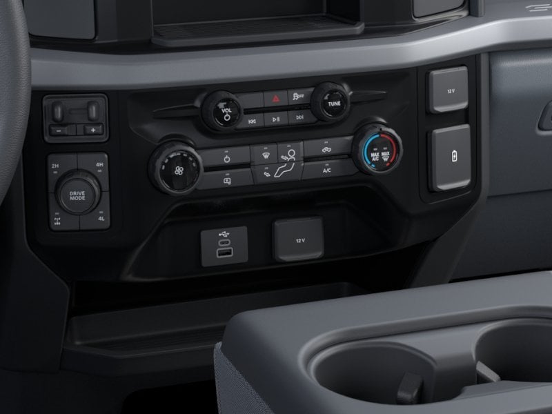 2026 Ford Super Duty - Image 27