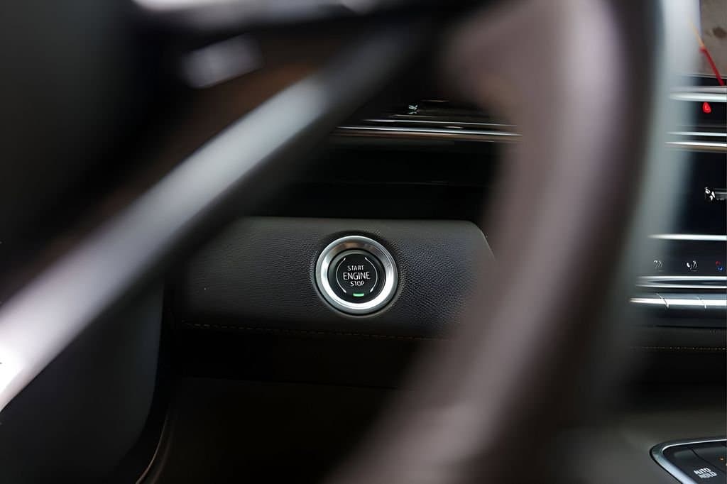 2021 Cadillac Escalade - Image 20