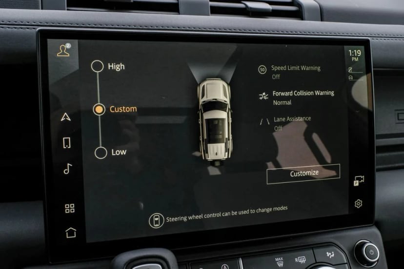 2026 Land Rover Defender 110 - Image 30