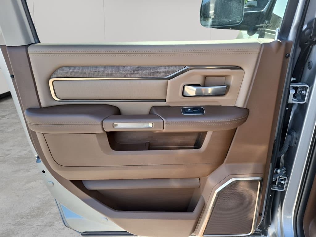 2021 Ram 2500 - Image 18