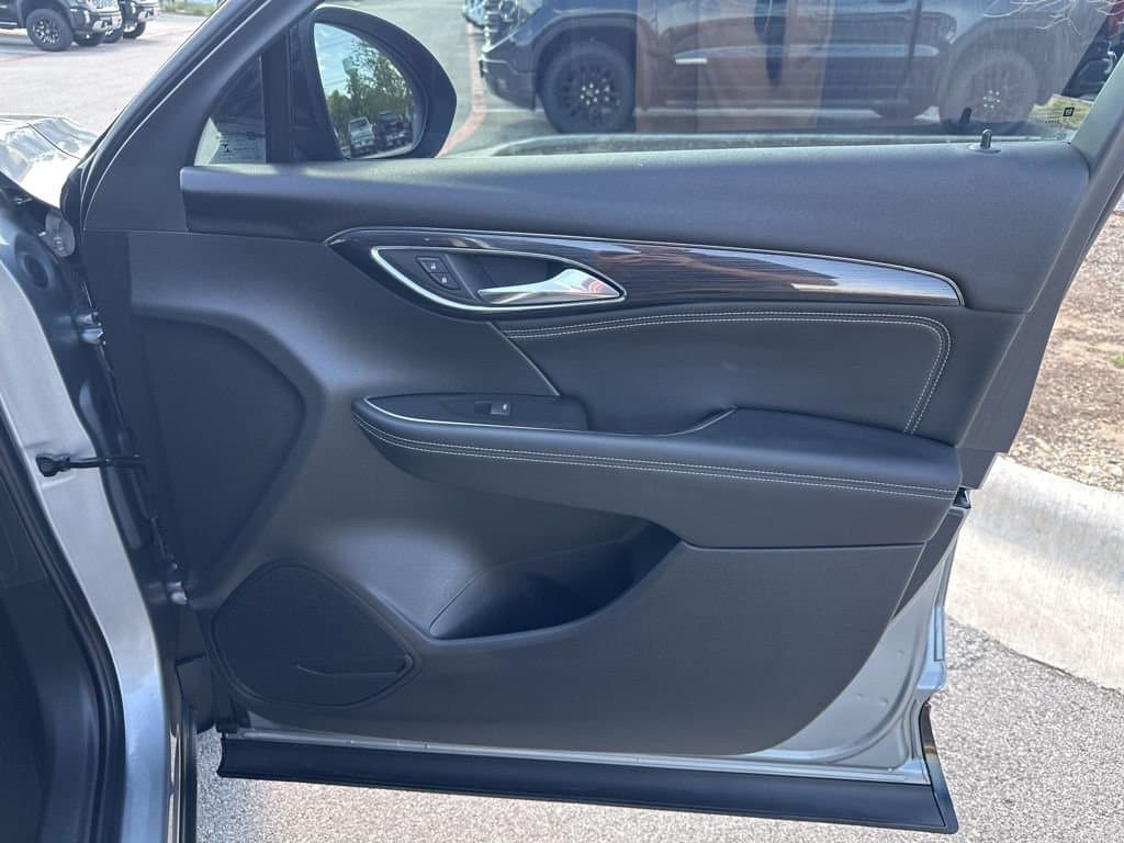 2023 Buick Envision - Image 13