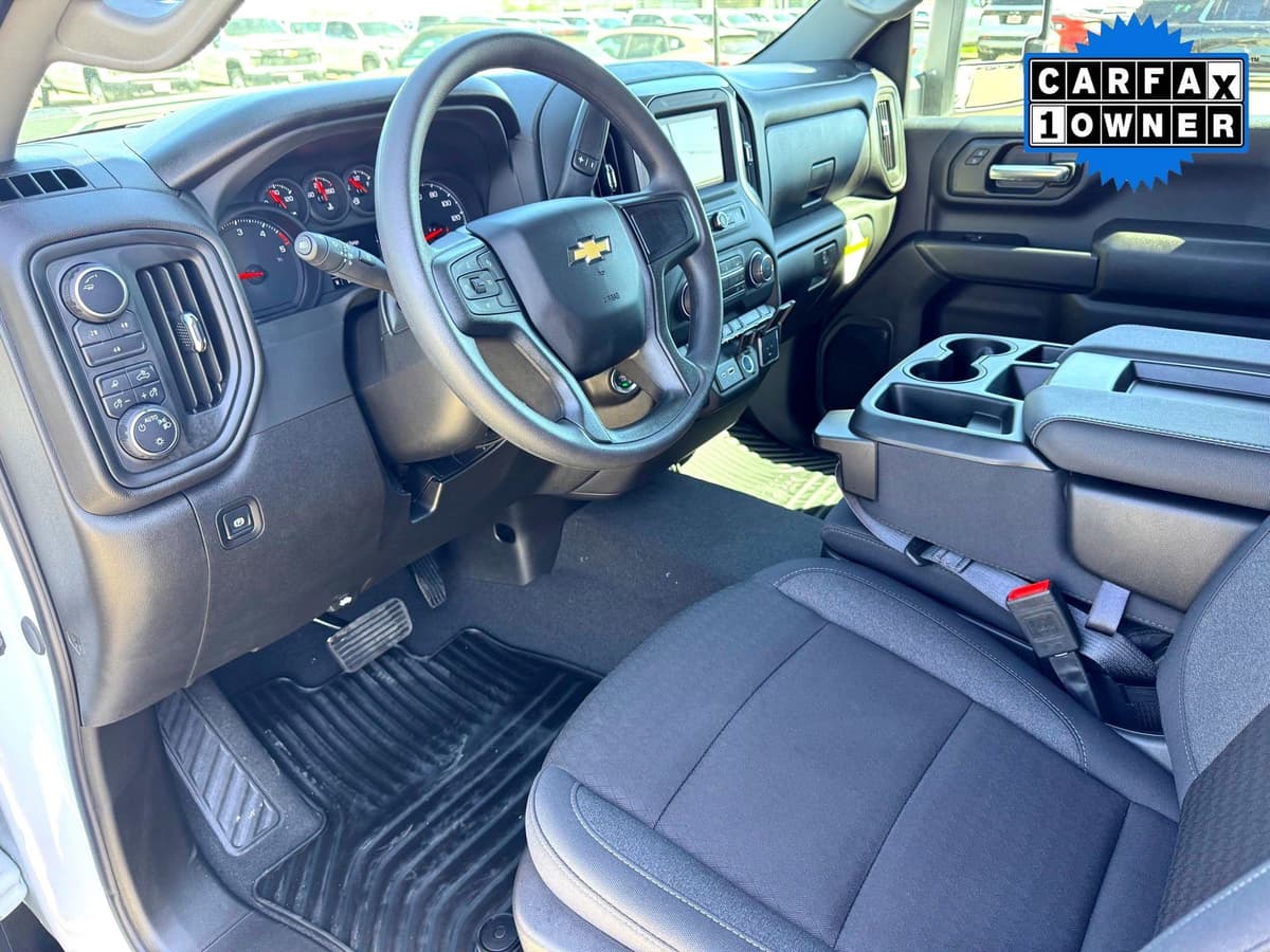 2025 Chevrolet Silverado 2500Hd - Image 11